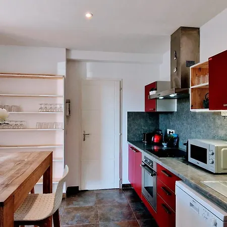 La Catalane, Contemporaine En Bord De Et Climatisee *