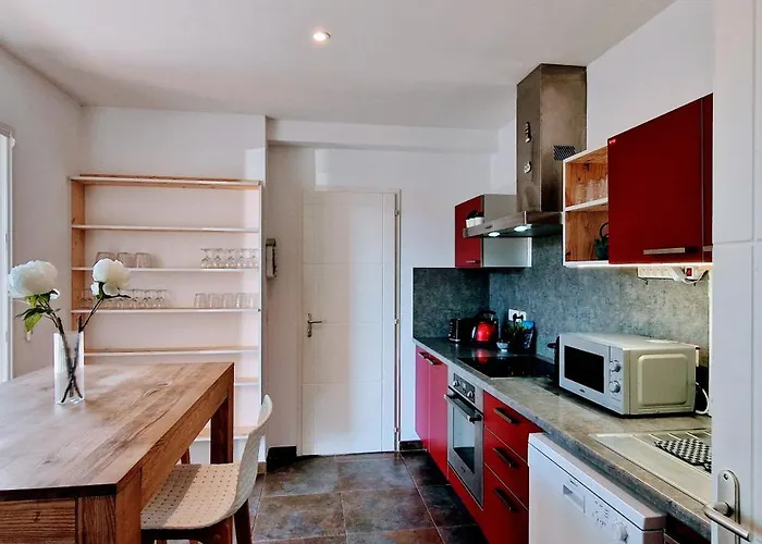 La Catalane, Contemporaine En Bord De Et Climatisee *